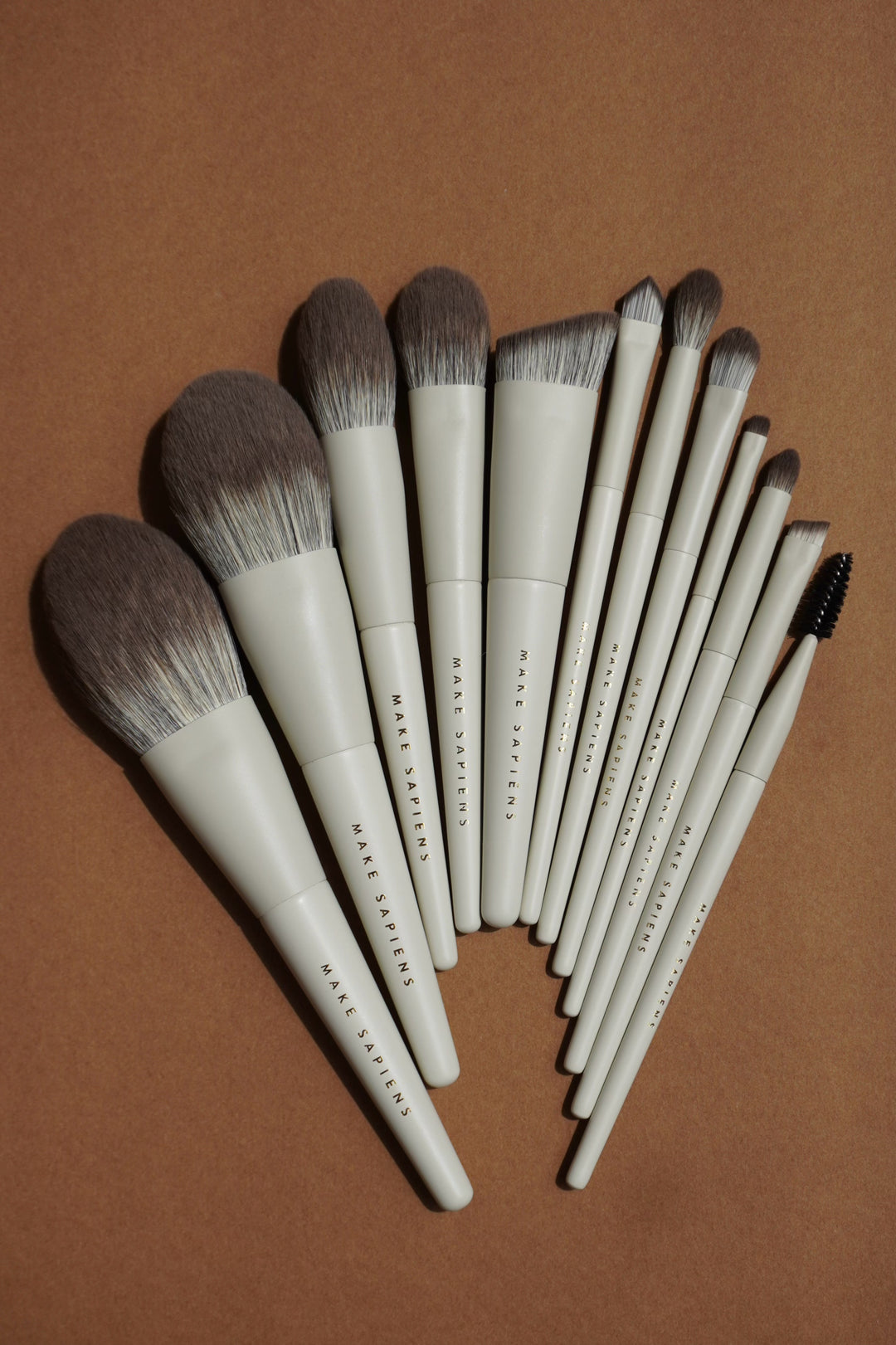 Vegan makeup brush set of 12 (shipping included)